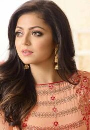 Drashti Dhami