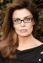 Tracy Scoggins